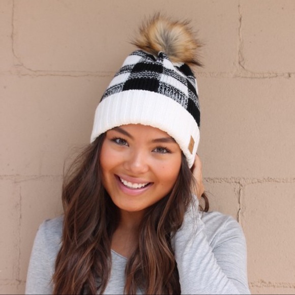 Infinity Raine Accessories - ✨LAST ONE✨Black plaid Pom  Fleece Lined Beanie
